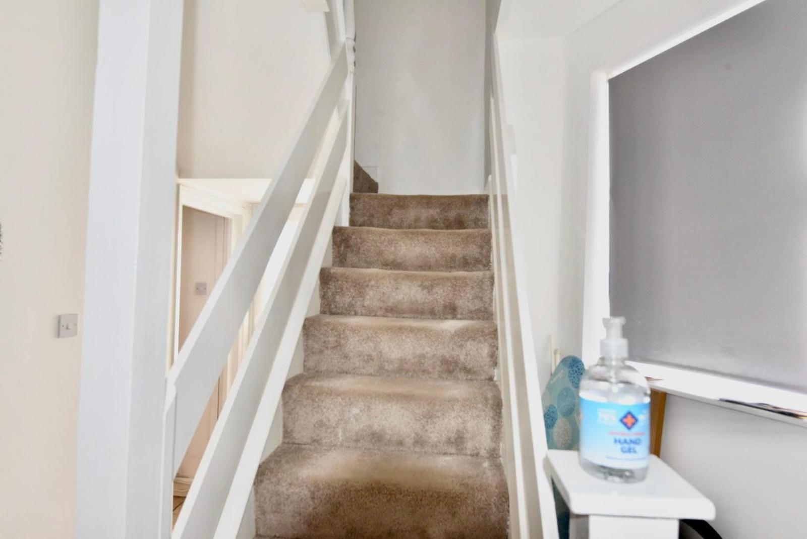 Come On In Lucas Street Newport Train Station Sleep Upto 8 Newport (Gwent) Exterior foto