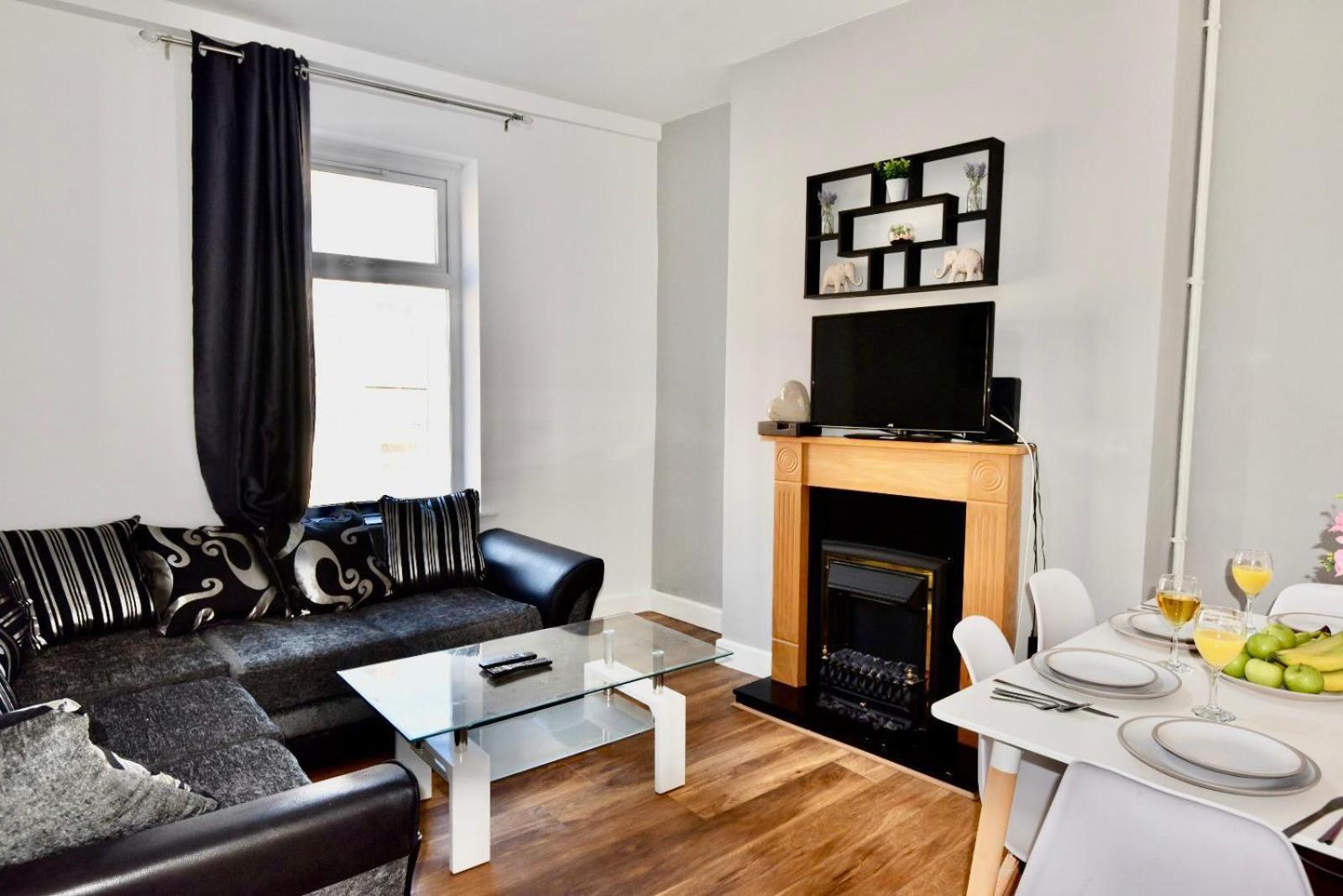 Come On In Lucas Street Newport Train Station Sleep Upto 8 Newport (Gwent) Exterior foto